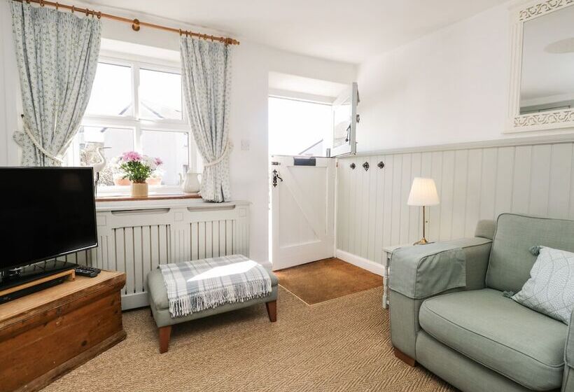 Shamrock Cottage