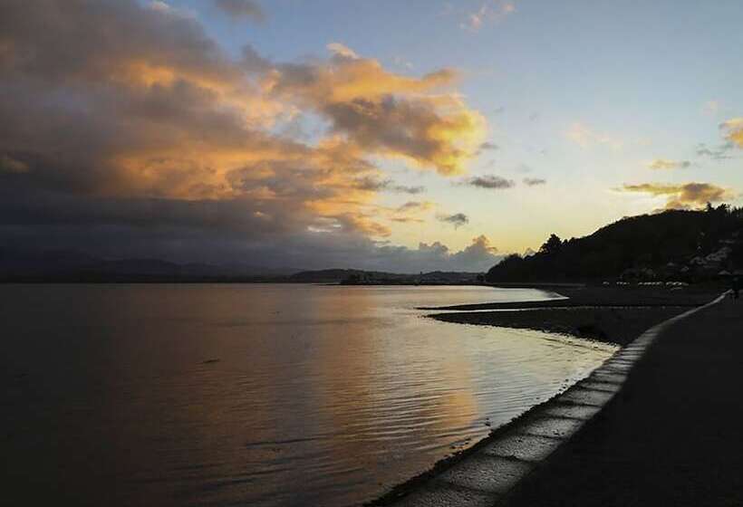 The Coach House   Beaumaris