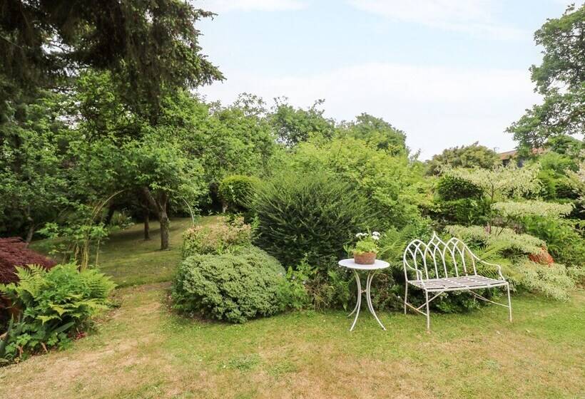 The Coach House At Pendower House