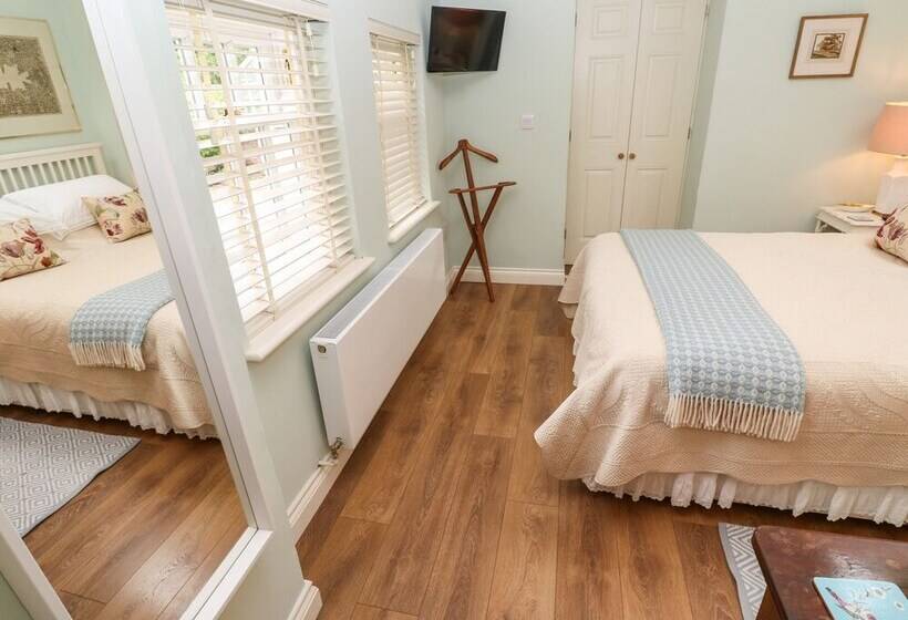 The Coach House At Pendower House