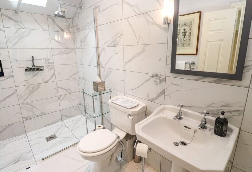 The Coach House At Pendower House