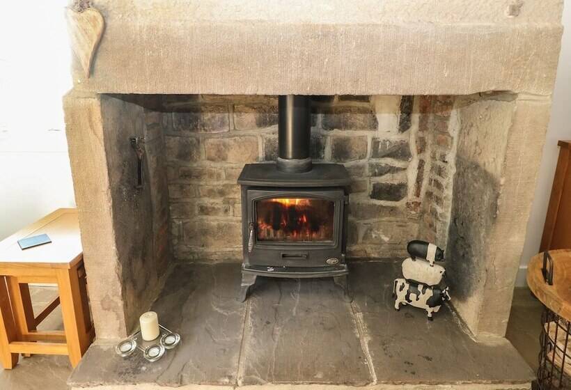 The Cottage, Beeston Hall