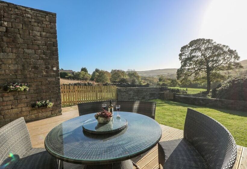 The Cottage, Beeston Hall