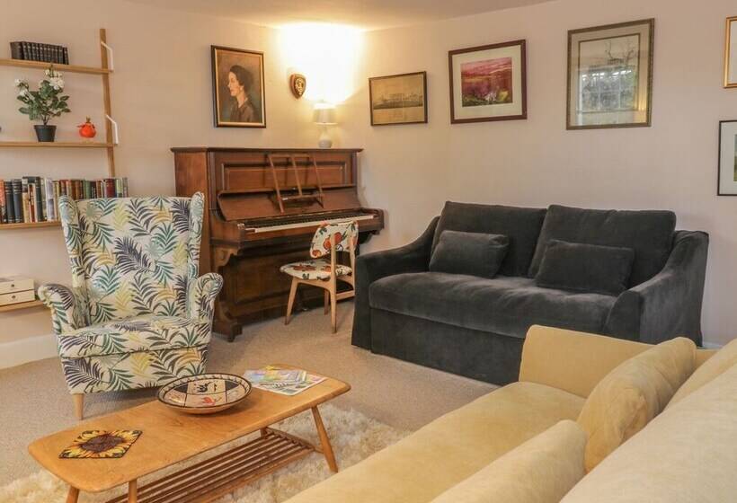 The Cottage, Polwarth Crofts