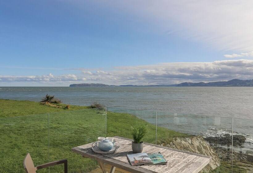 The Old Lifeboat House