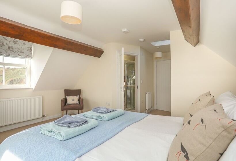 The Old Lifeboat House