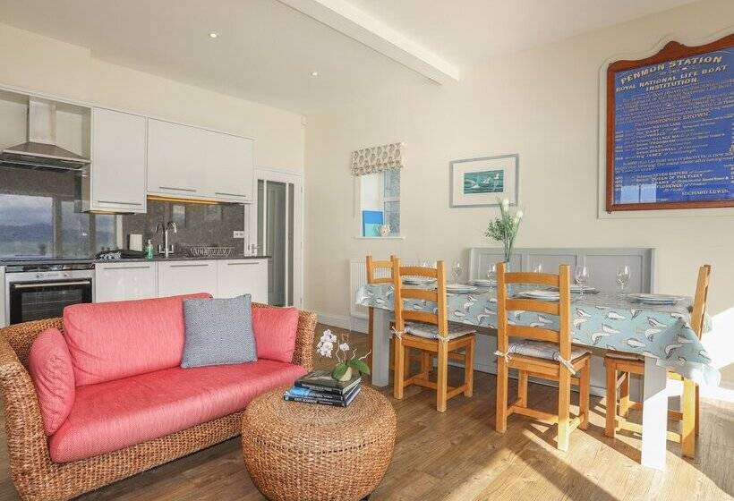 The Old Lifeboat House