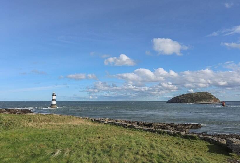 The Old Lifeboat House