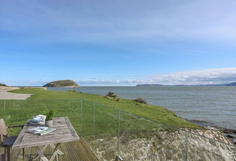 The Old Lifeboat House