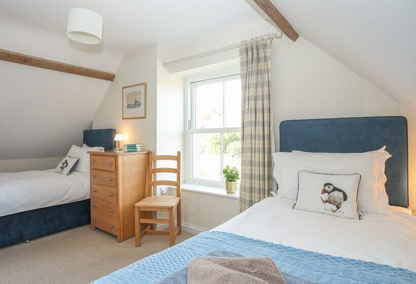 The Old Lifeboat House