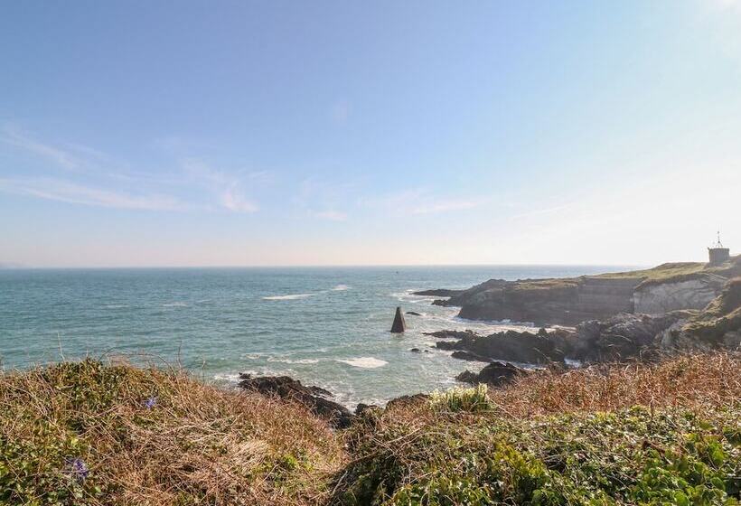 The Old Signal House