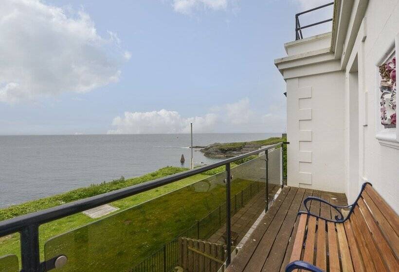 The Old Signal House