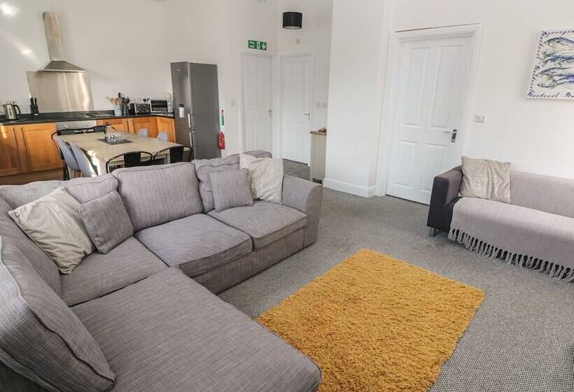 The Shell At The Hideaway