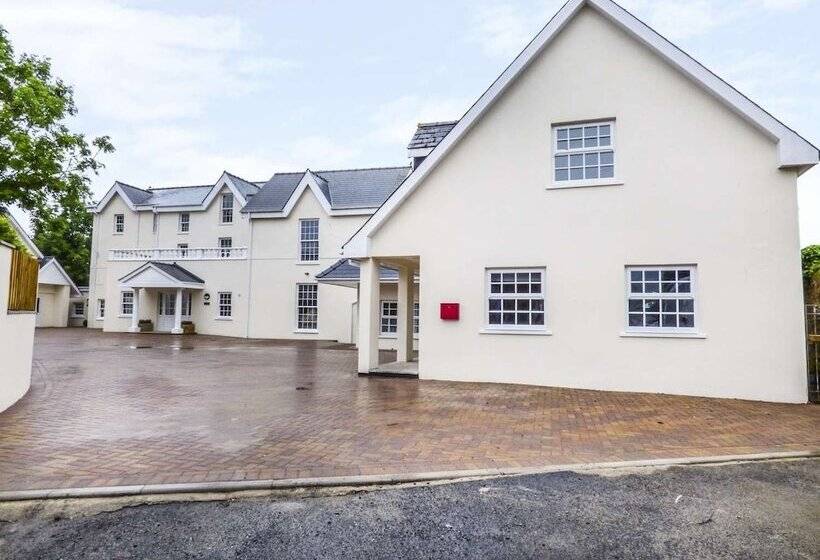 The Shell At The Hideaway