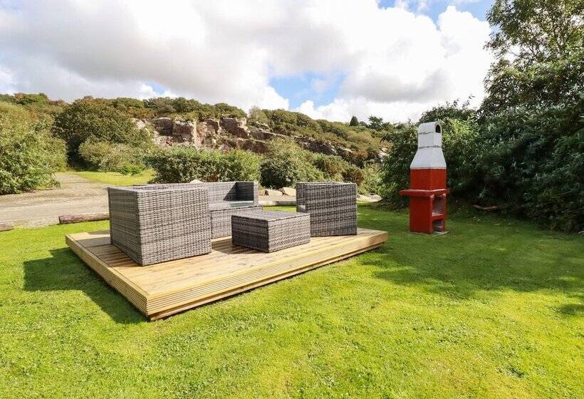 Tressa, Tor Down Quarry