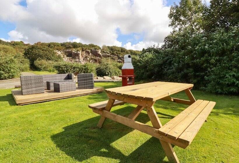 Tressa, Tor Down Quarry