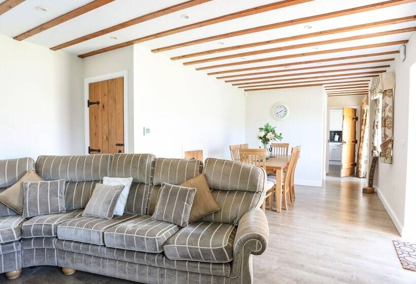 Tyn Towyn   Ty Gwyrdd