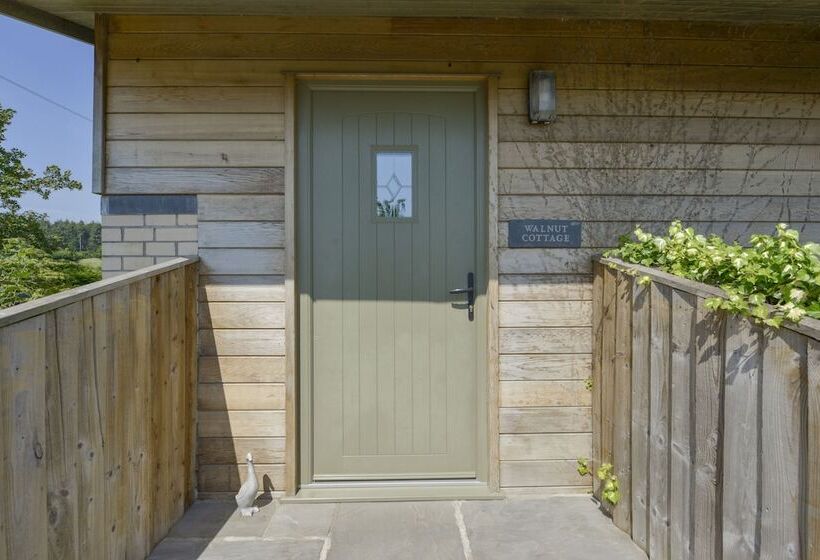 Walnut Cottage