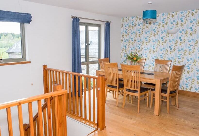 Walnut Cottage
