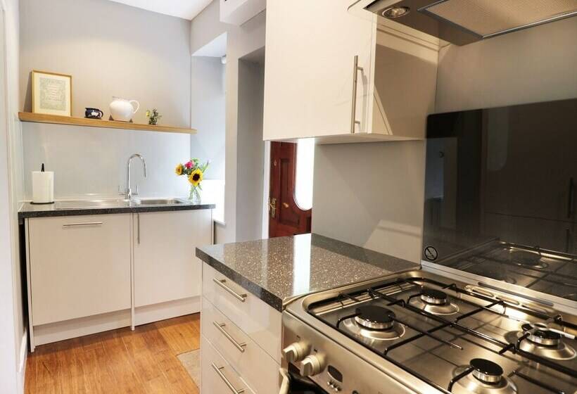 Awe View Railway Cottage