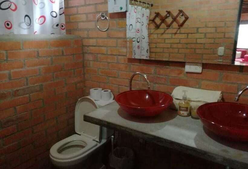 צימר Campestre Nukak Travellers Club