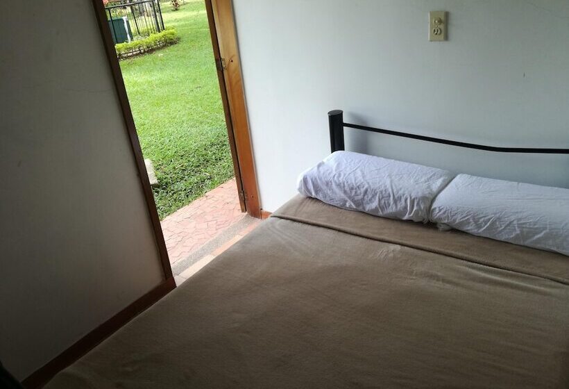 צימר Campestre Nukak Travellers Club