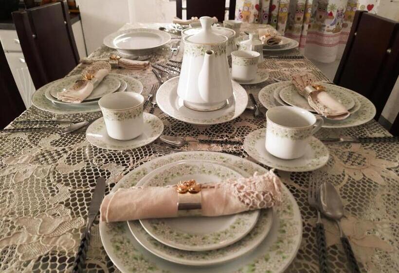 تختخواب و صبحانه Casa Zaida Hostal Vintage