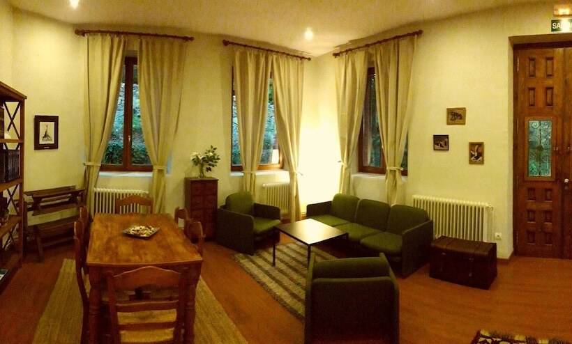 مبيت وإفطار El Abejaruco