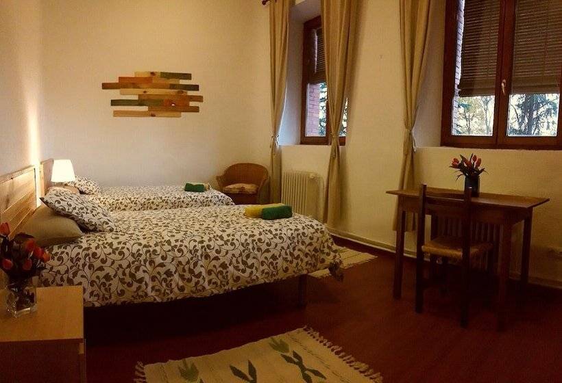 مبيت وإفطار El Abejaruco