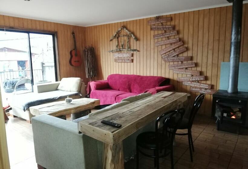 민박 La Llar Hostel