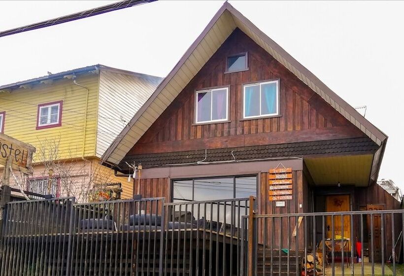 민박 La Llar Hostel