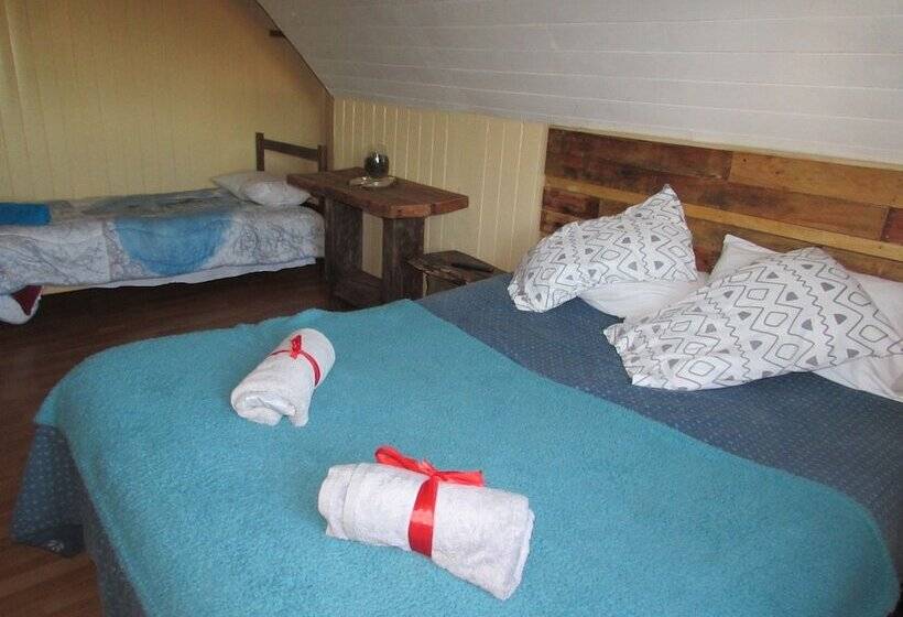 민박 La Llar Hostel