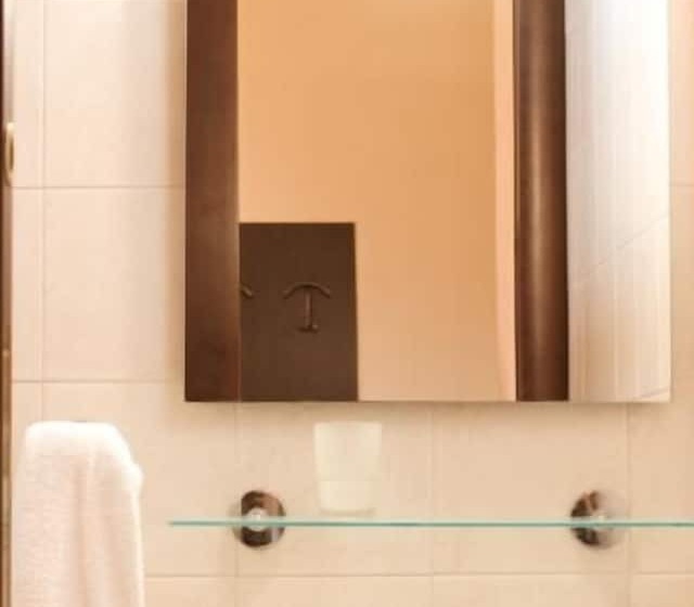 تختخواب و صبحانه L'attico