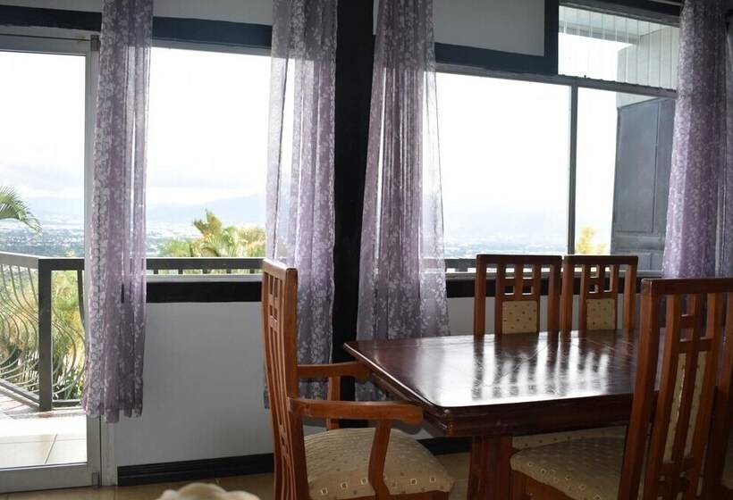 مبيت وإفطار Loma Tranquila