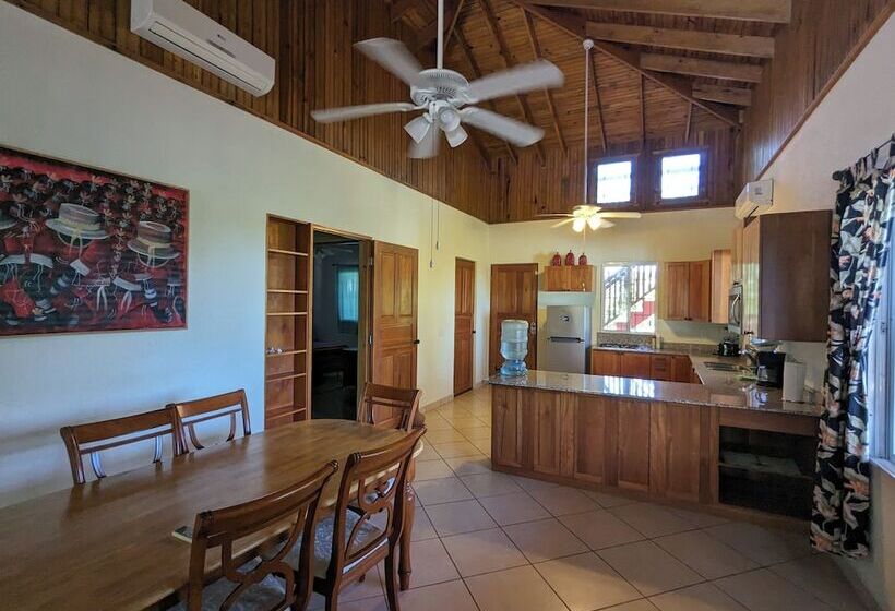 تختخواب و صبحانه Seaside Inn