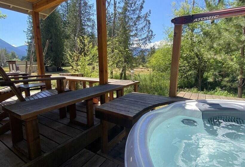 Cabin On The Creek