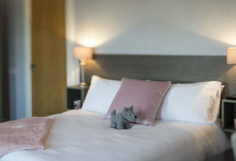 Caravogue House Bed & Breakfast