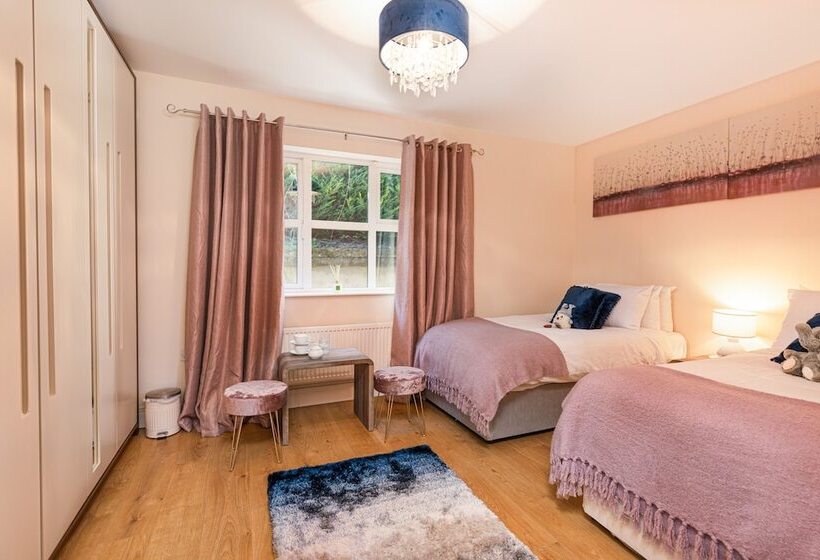 Caravogue House Bed & Breakfast