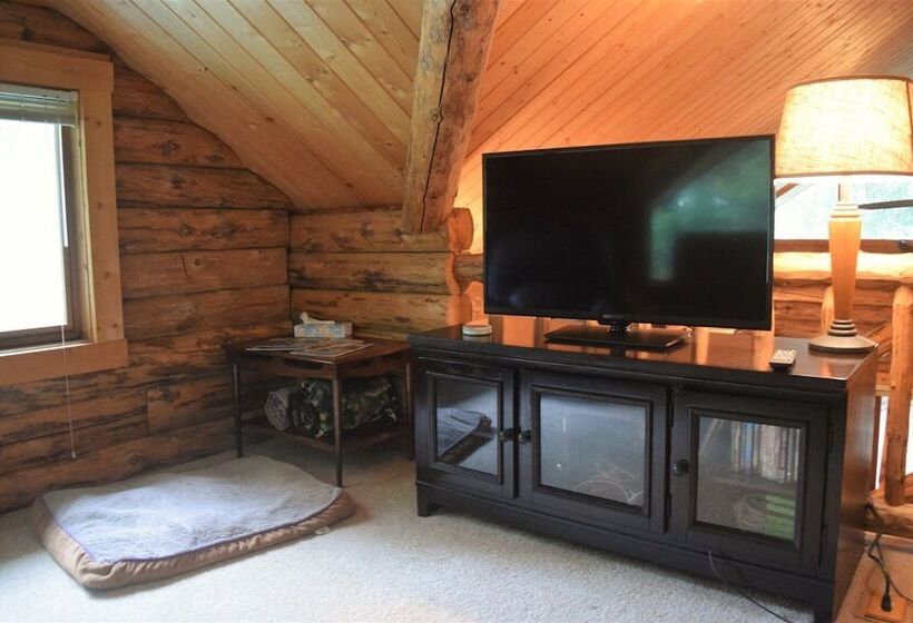 Cascade Log Cabin