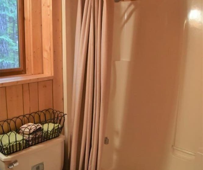 Cascade Log Cabin