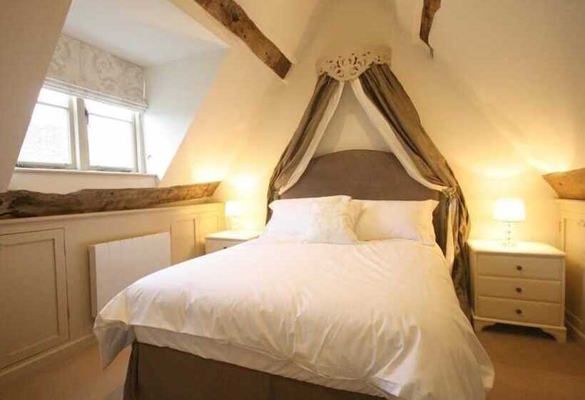 Coach House Burford