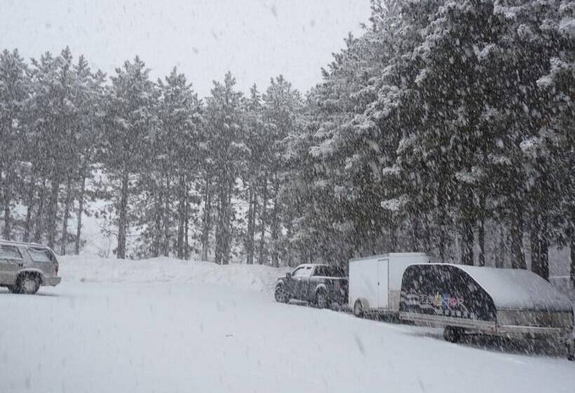 Country Villa Motel And Country Camping