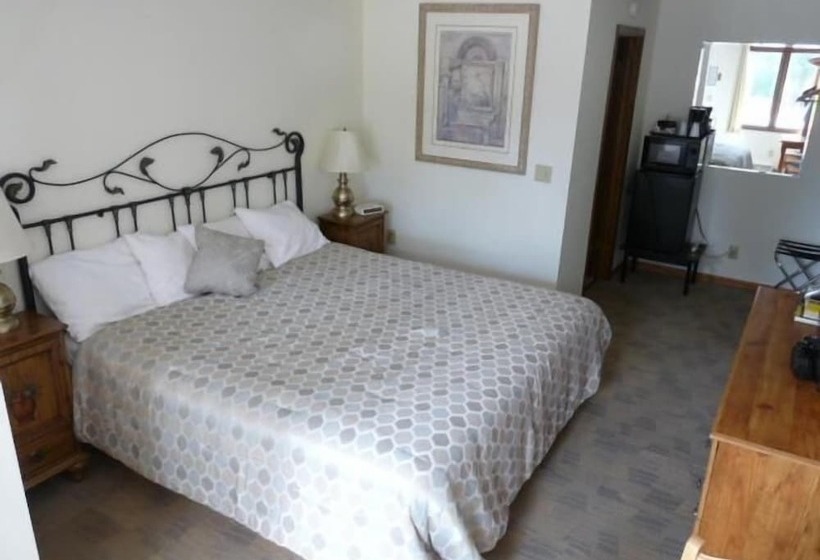 Country Villa Motel And Country Camping