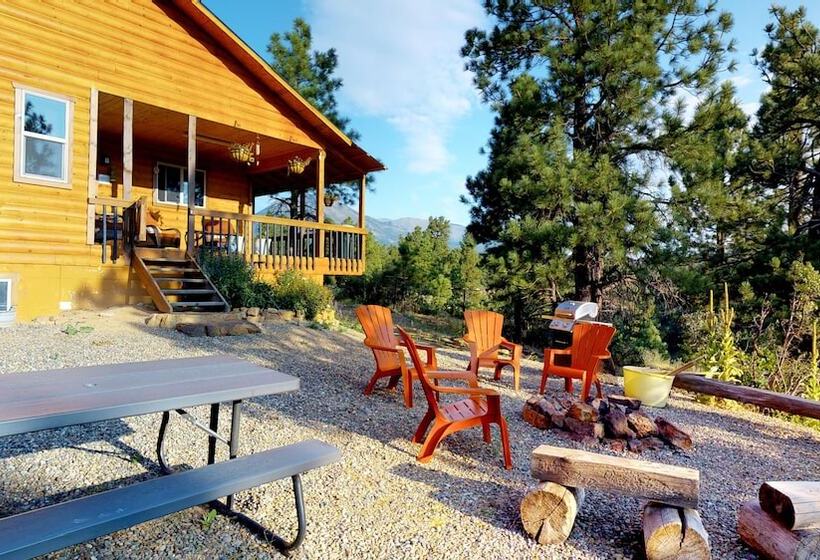 Cozy Mountain Africabin