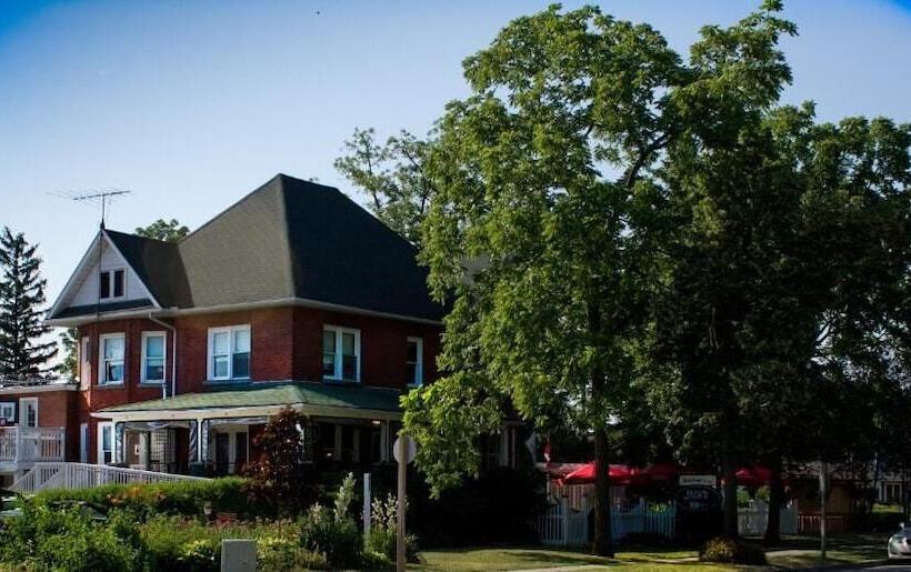 Distinctive Inns Of Kingsville Inn31