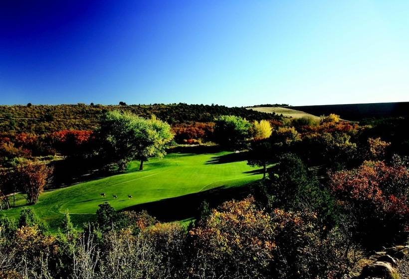 Hideout Ft Abajo 2 Br Cabin, Stunning Views, Secluded!