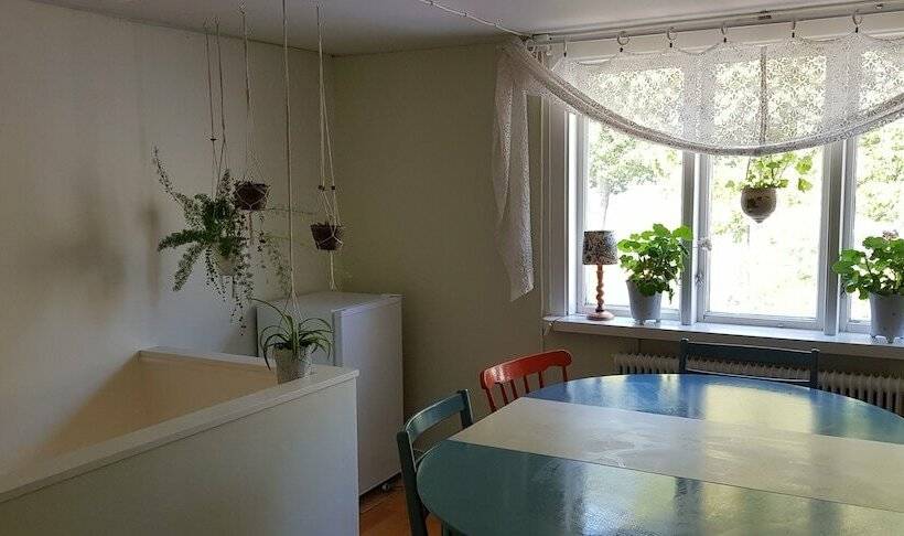 Horvan Bokkafé & Bed & Breakfast