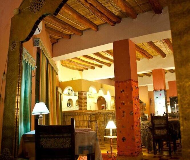 مسافرخانه Auberge Derkaoua