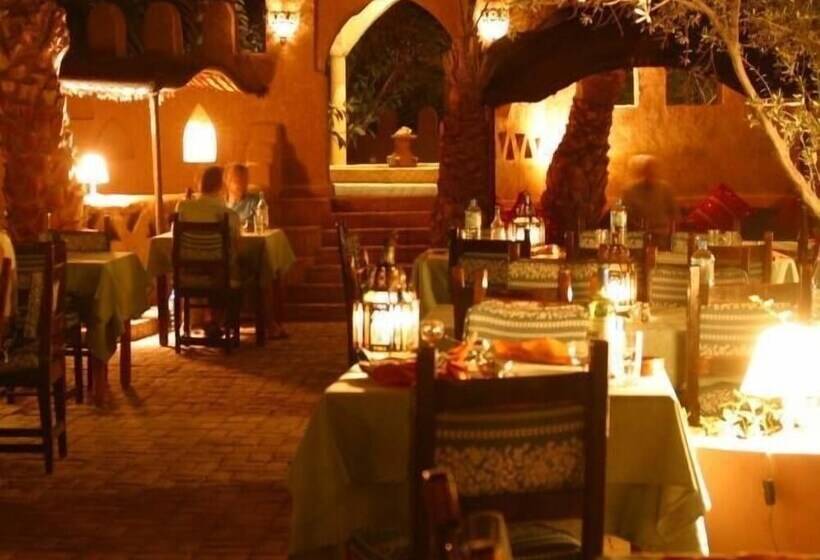 مسافرخانه Auberge Derkaoua