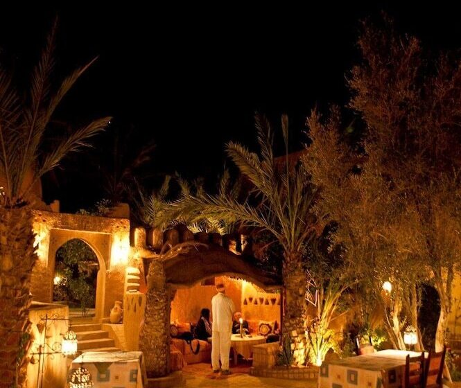 مسافرخانه Auberge Derkaoua